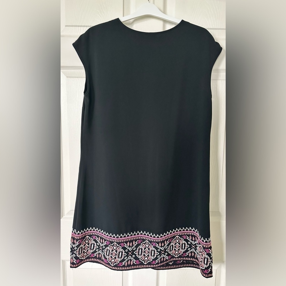 Merona Black V-neck Dress With Embroidery Trim Size XL - Picture 3 of 8